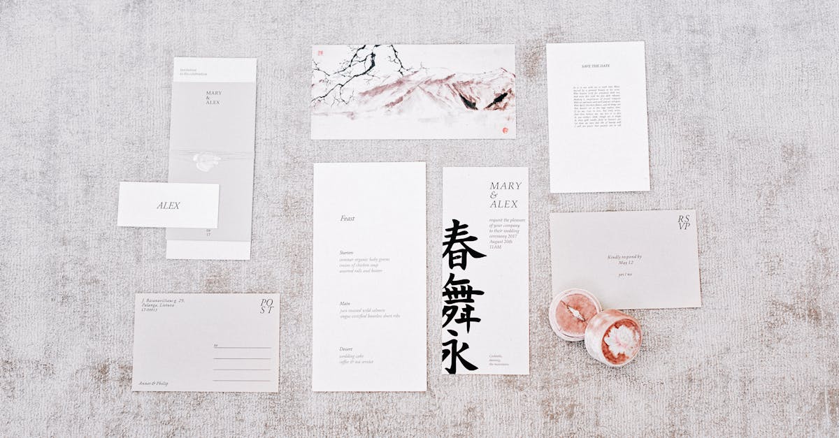 How to Write a Wedding Invitation: Examples and Tips